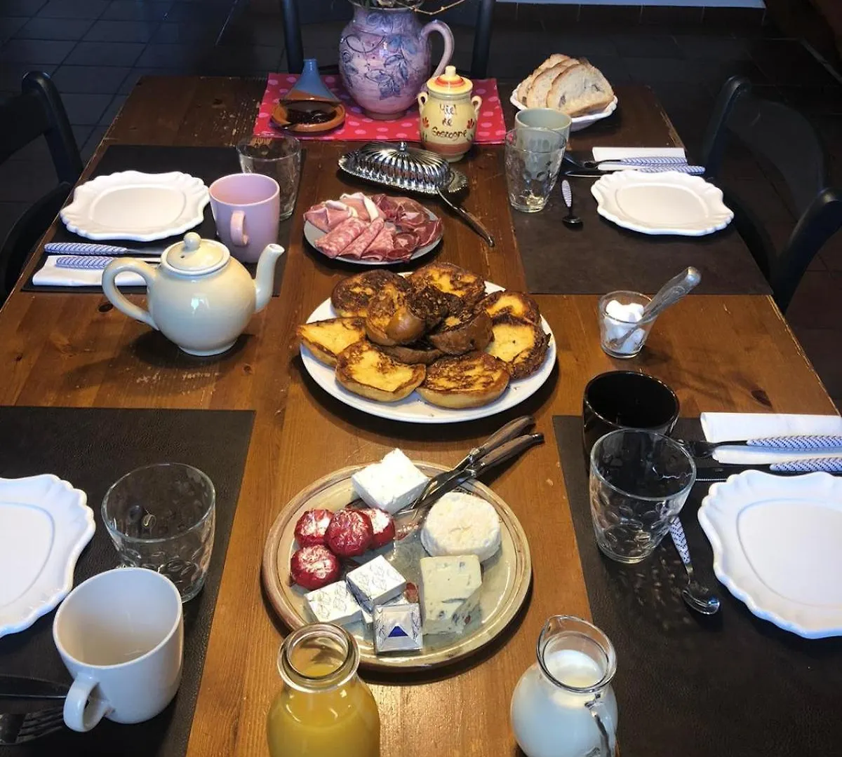Bed and Breakfast La Fezendes Miradoux